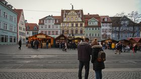 Turism de weekend la târgul de Crăciun! În timpul săptămânii nu e nici urmă de vizitatori